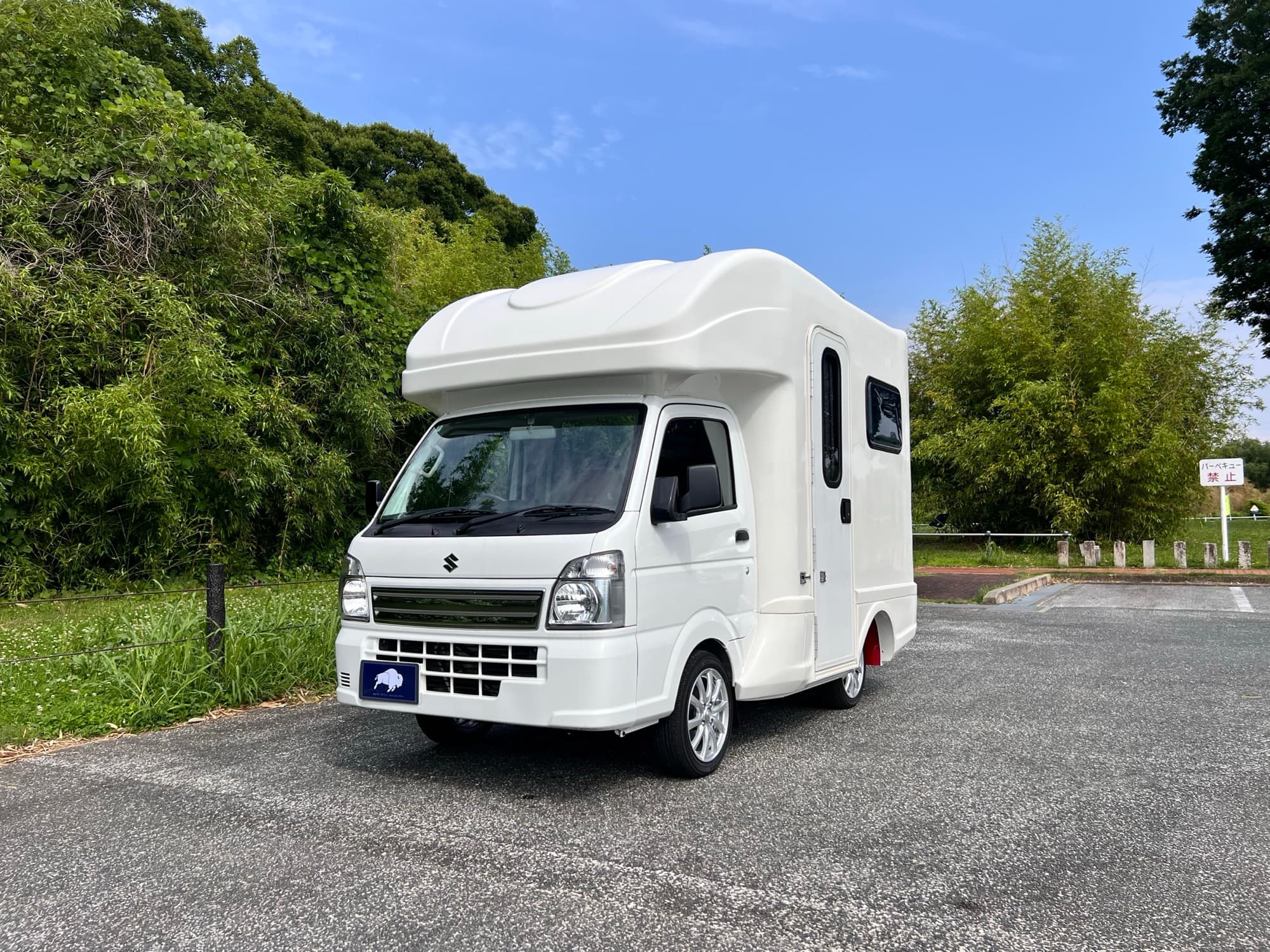 AGITO-01 モーニングワン キャンパーワイド 外観